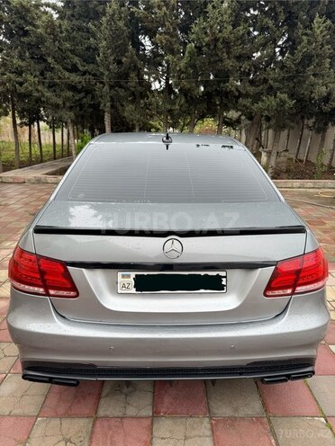 Mercedes E 220-5
