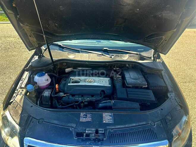 Volkswagen Passat-5