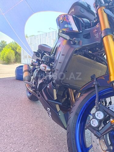 Yamaha MT-09-8