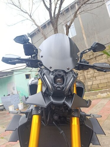 Yamaha MT-09-9
