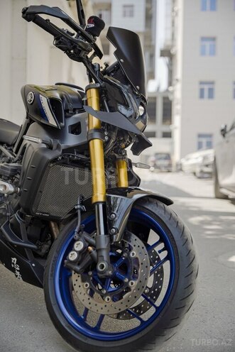 Yamaha MT-09-17