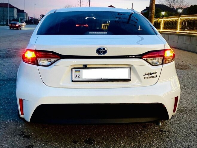 Toyota Corolla-12