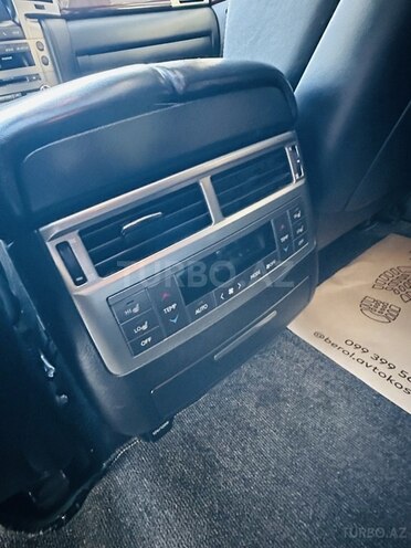 Lexus LX 570-18