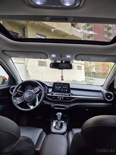 Kia Forte-14