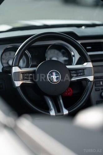 Ford Mustang-3
