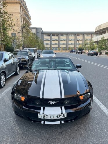 Ford Mustang-12