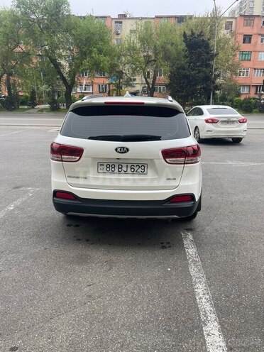 Kia Sorento-2