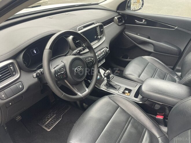 Kia Sorento-10