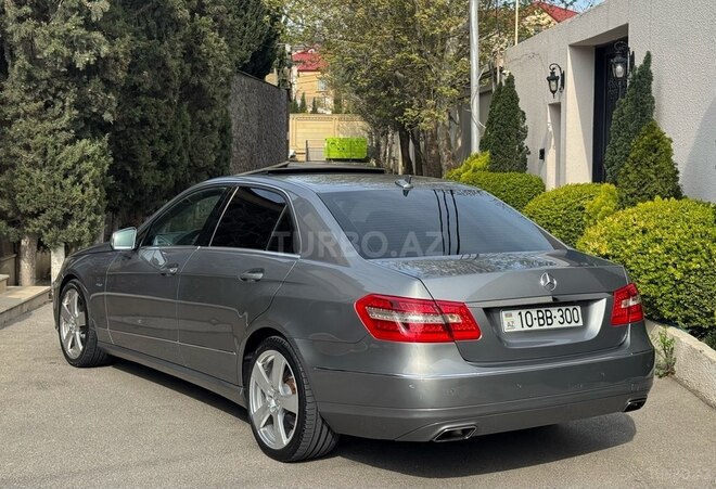 Mercedes E 250-4