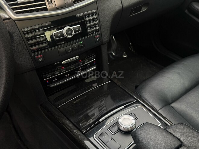 Mercedes E 250-13