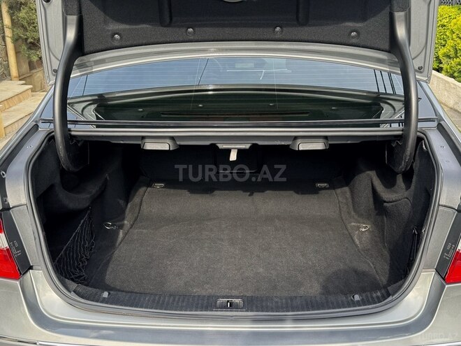 Mercedes E 250-16