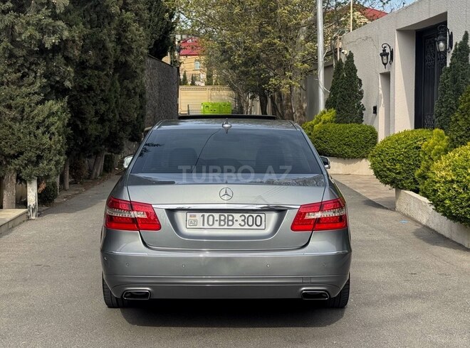 Mercedes E 250-6