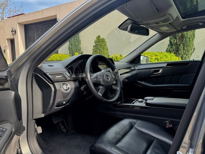 Mercedes E 250-7
