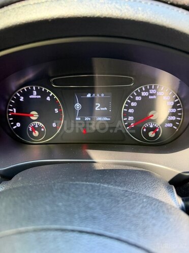 Kia Sorento-12