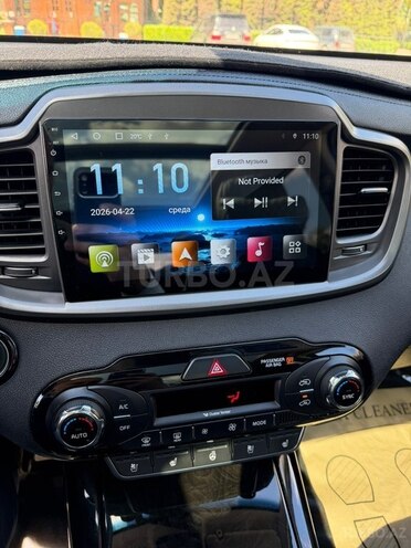 Kia Sorento-13