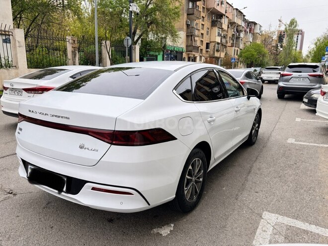 BYD Qin Plus-8
