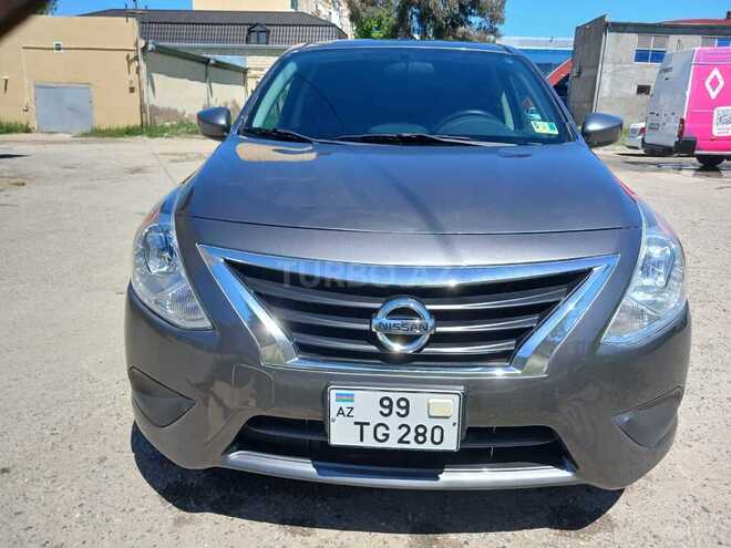 Nissan Versa-1