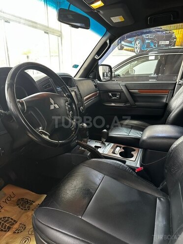 Mitsubishi Pajero 2007, 257,581 km - 3.0 l - Sumqayıt