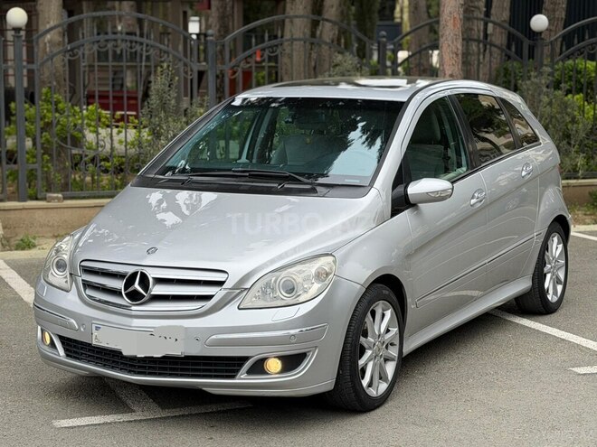 Mercedes B 200-3
