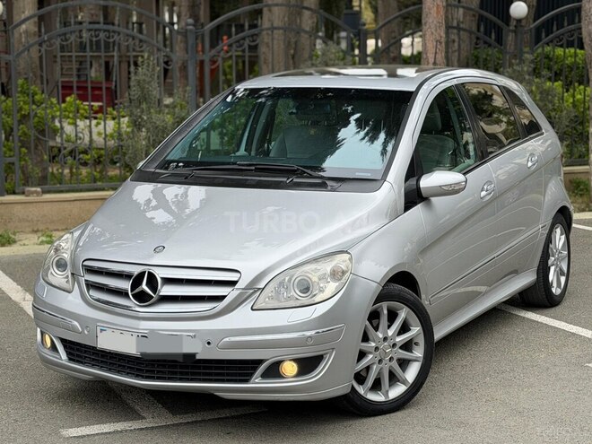 Mercedes B 200-5