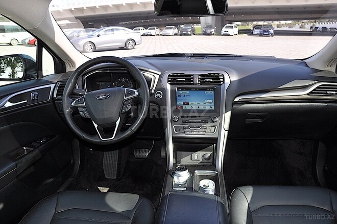 Ford Fusion (North America)-16