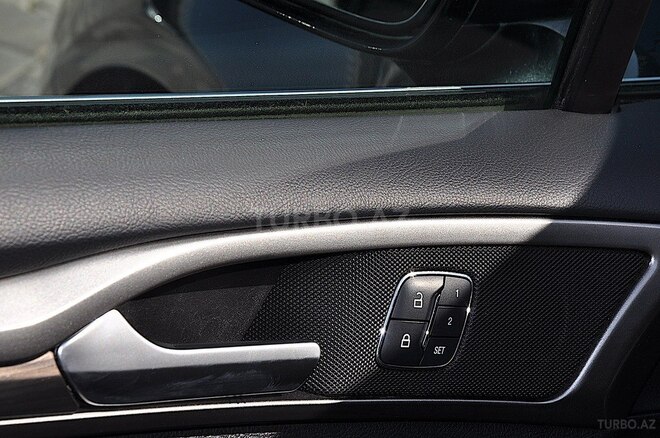 Ford Fusion (North America)-21