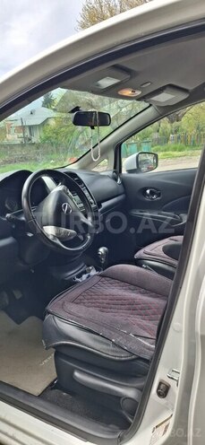 Nissan Versa-3