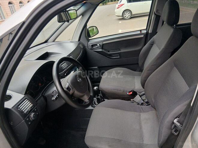 Opel Meriva-5