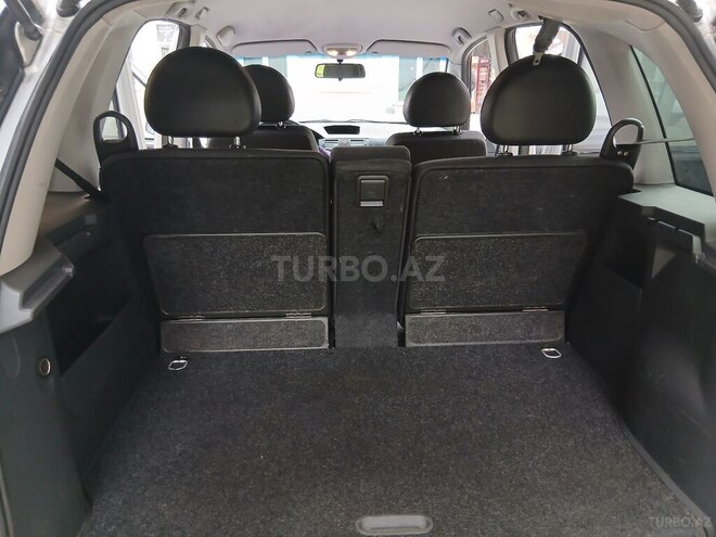 Opel Meriva-14