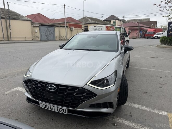 Hyundai Sonata-1
