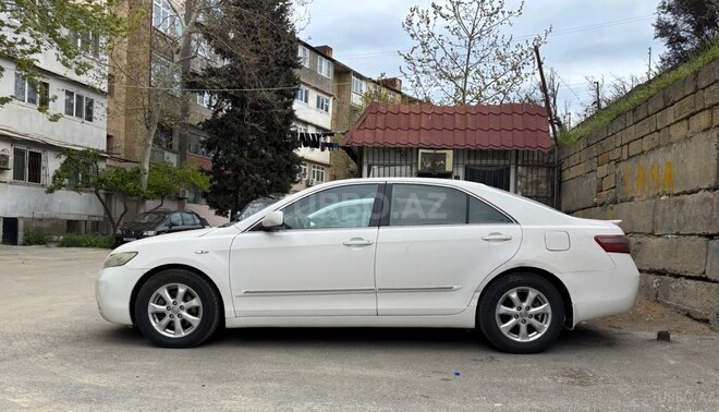 Toyota Camry-6