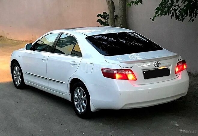 Toyota Camry-2