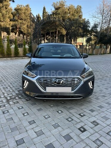 Hyundai IONIQ-2