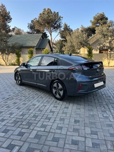 Hyundai IONIQ-5