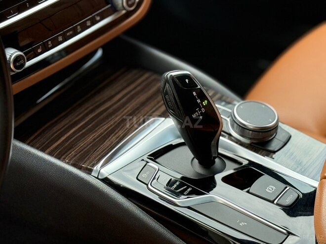 BMW 530-8