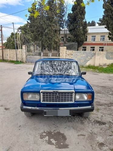 LADA (VAZ) 2107-2