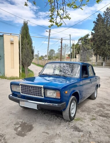 LADA (VAZ) 2107-1