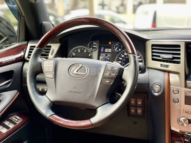 Lexus LX 570-10