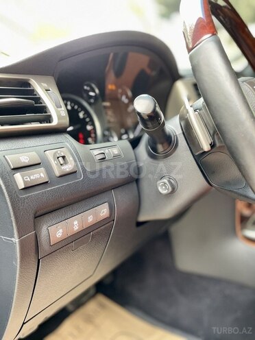 Lexus LX 570-13