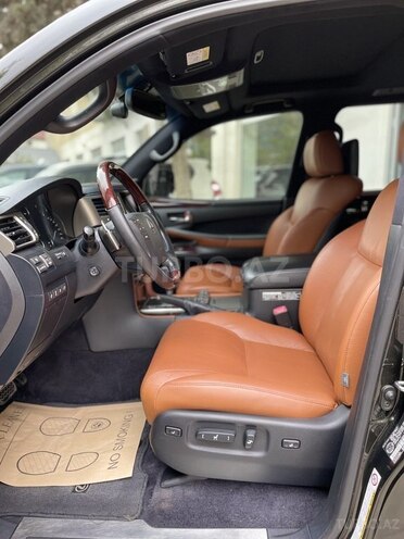 Lexus LX 570-5