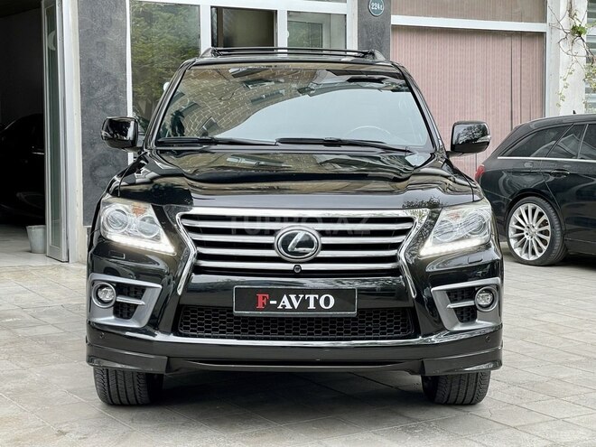 Lexus LX 570-1