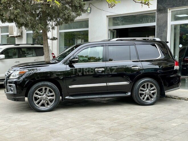 Lexus LX 570-4
