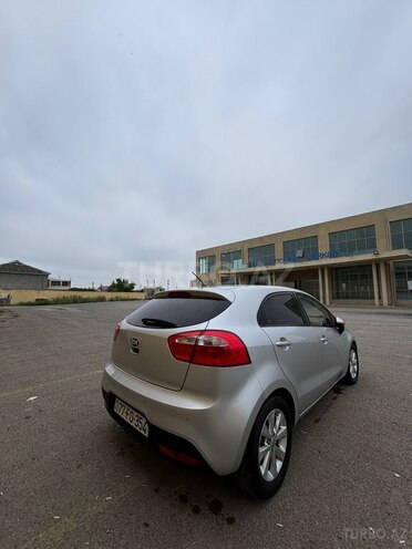 Kia Pride-3