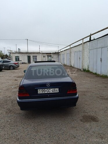 Mercedes C 220-12