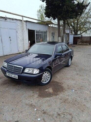 Mercedes C 220-1