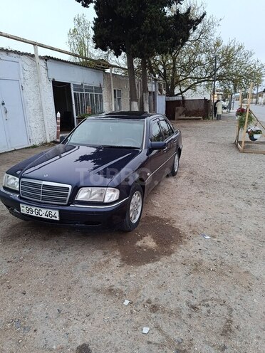 Mercedes C 220-2
