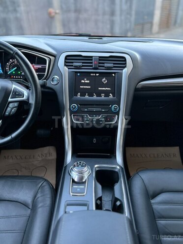 Ford Fusion (North America)-13