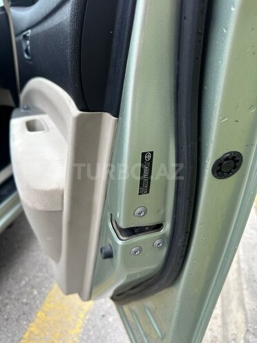 Toyota Prius-18
