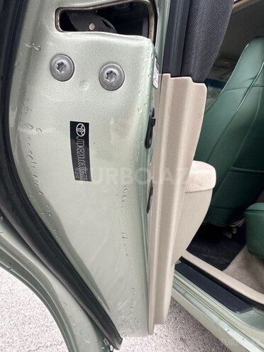 Toyota Prius-15