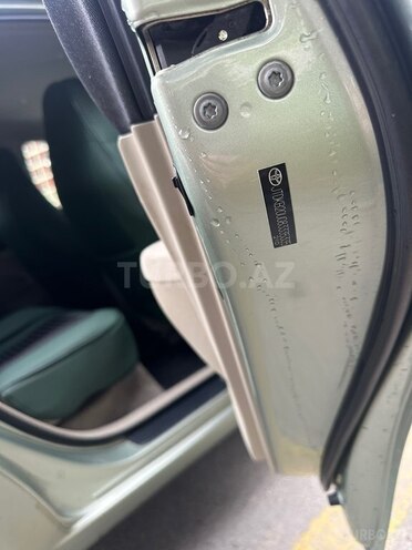 Toyota Prius-17